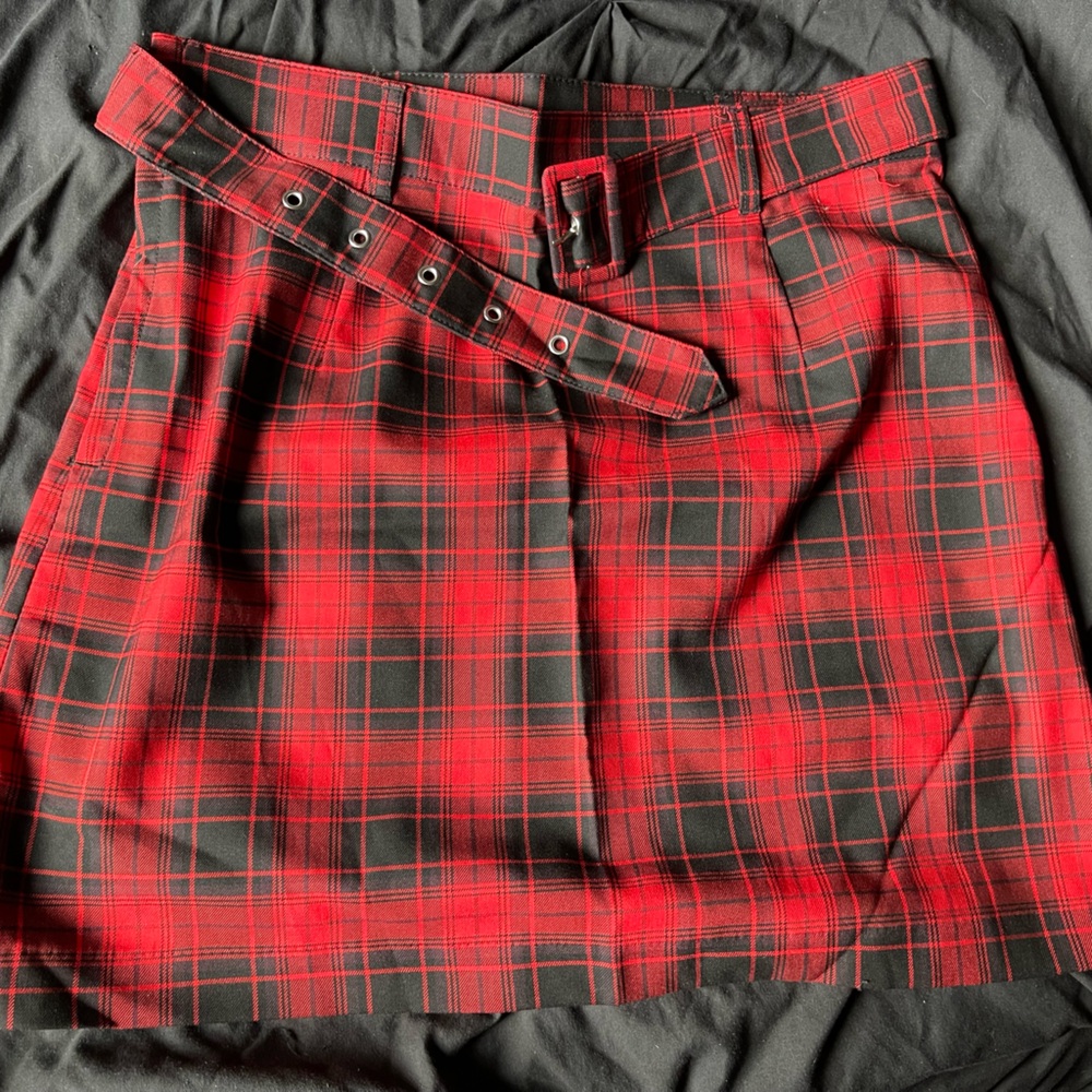 H&M Red and Black A-Line Mini Skirt